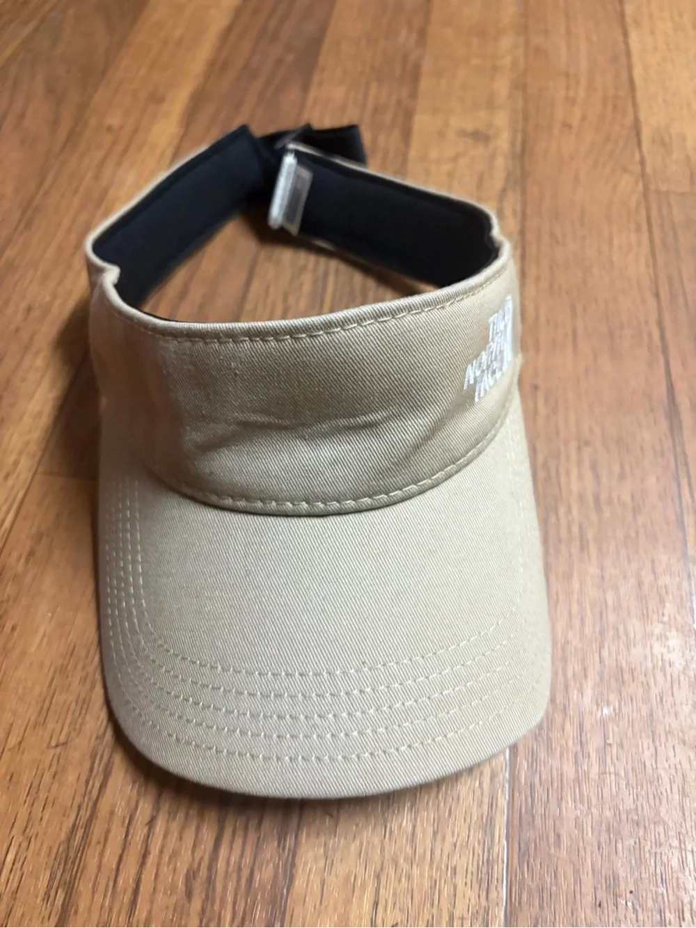 The North Face classic sun